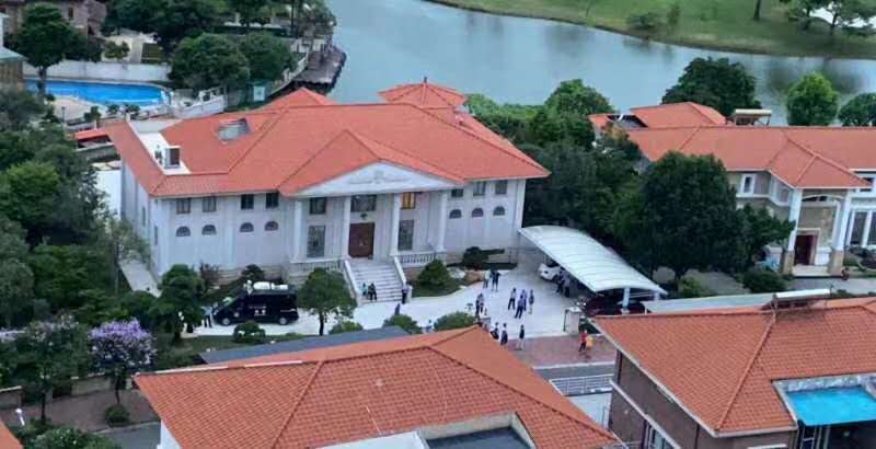 美的老板遭劫持：78岁何享健坐拥1800亿身家，中国第四大富豪
