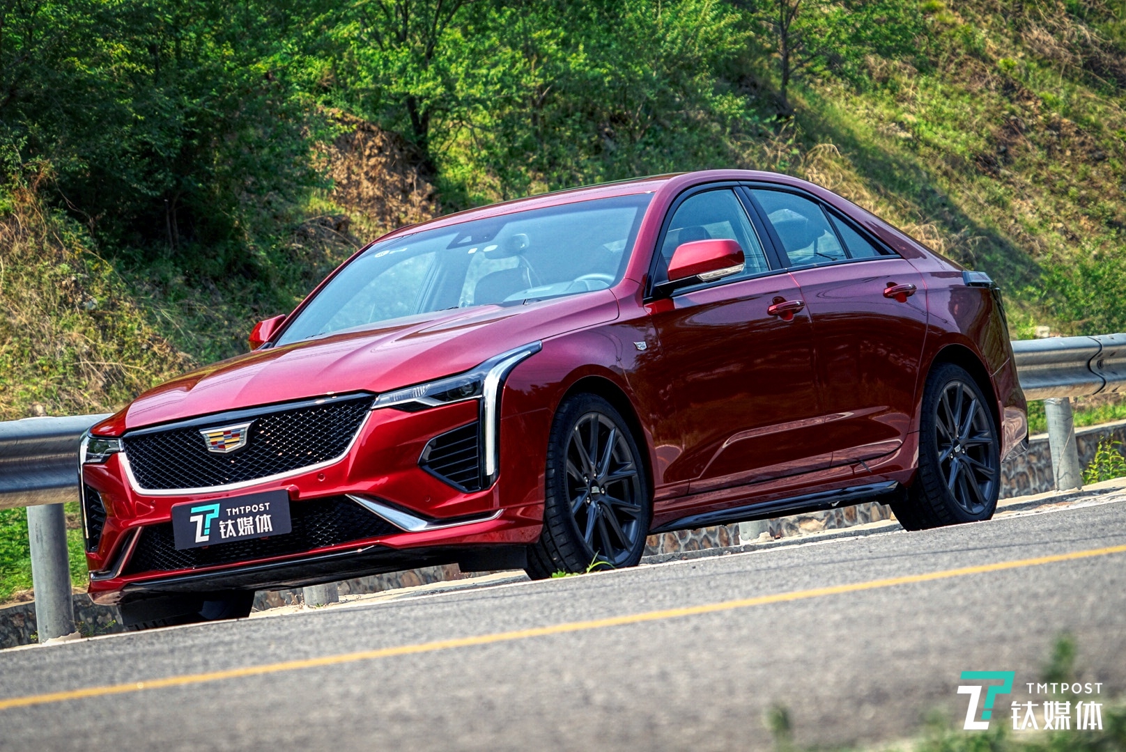 试驾凯迪拉克CT4：定位入门级豪华市场，同级唯