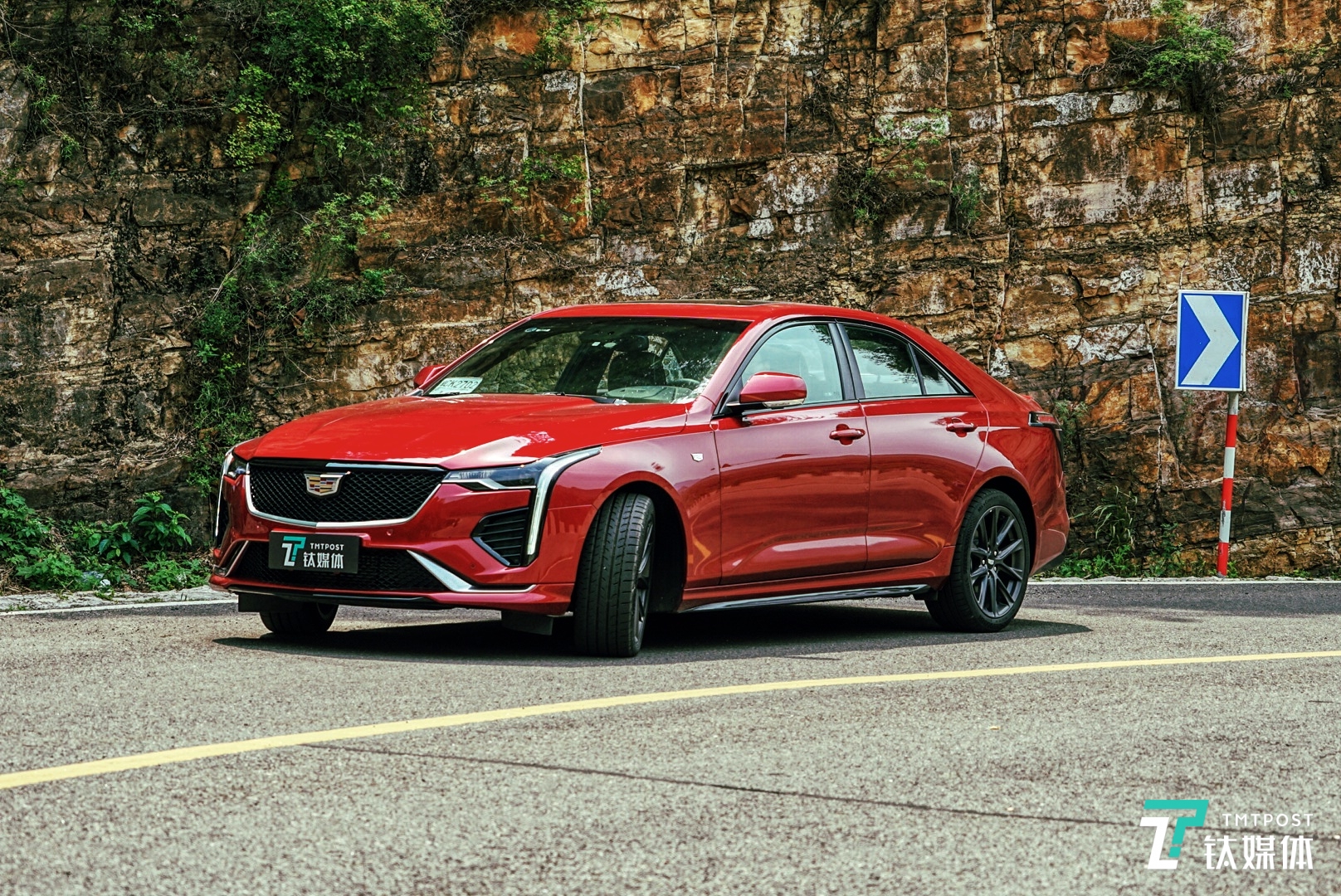 试驾凯迪拉克CT4：定位入门级豪华市场，同级唯