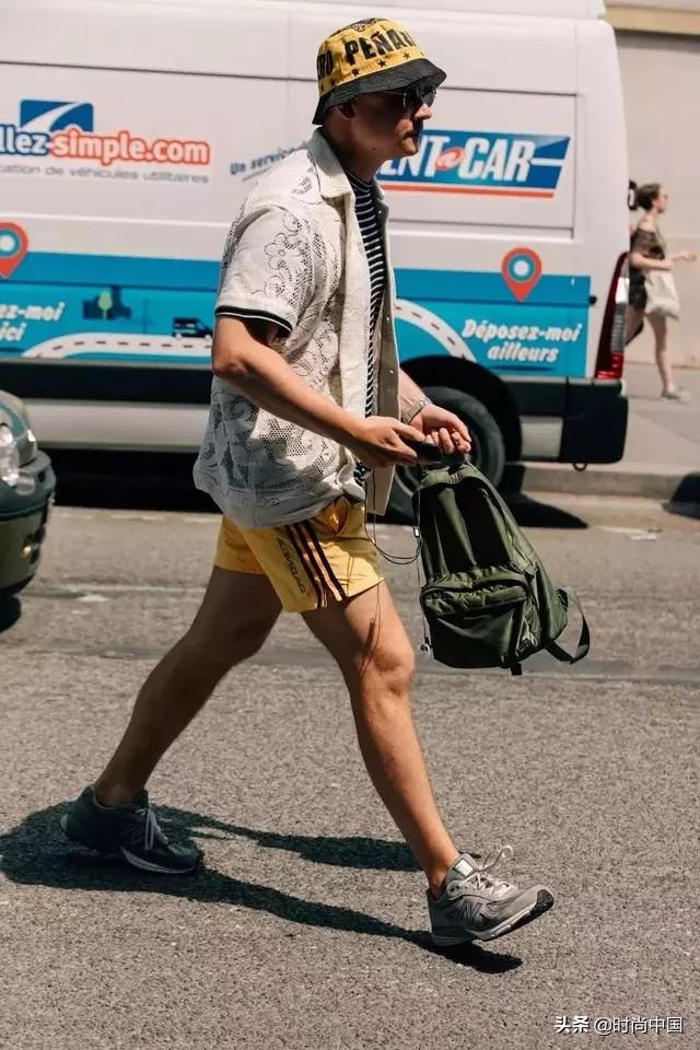 时尚中国丨夏日时髦范，五款通勤类短裤，教学时尚男士玩转雅痞风