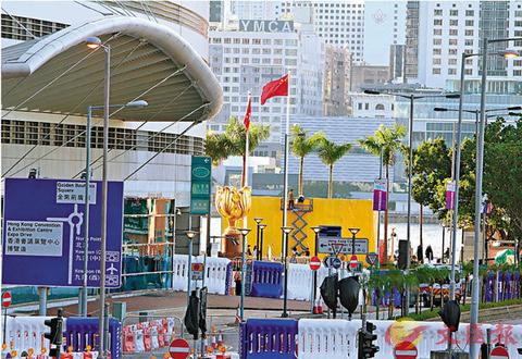 无须事先警告！香港警方：“港独”旗、标语一出 即可依法拘捕