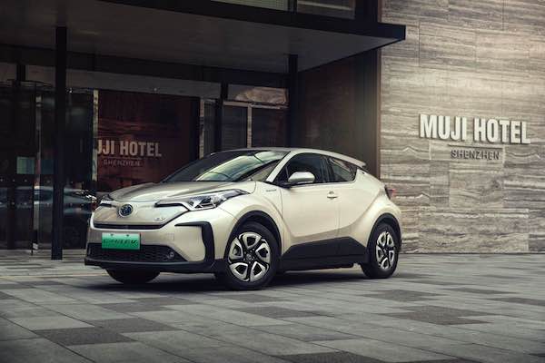 C-HR EV版：当电动车遇到TNGA，家猫变野猫
