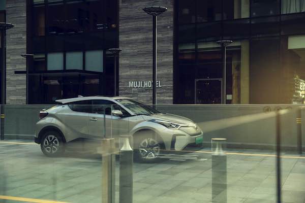 C-HR EV版：当电动车遇到TNGA，家猫变野猫
