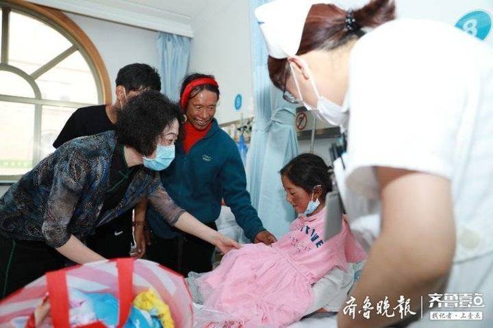 洁白哈达献给烟台医护人员！3个藏族先心病女孩