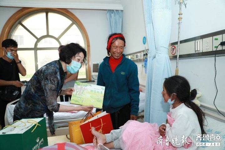 洁白哈达献给烟台医护人员！3个藏族先心病女孩