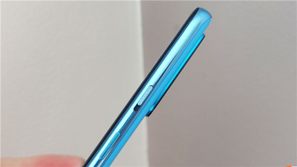 OnePlus Nord上手体验：外形美性能体面、价格实惠的中档手机