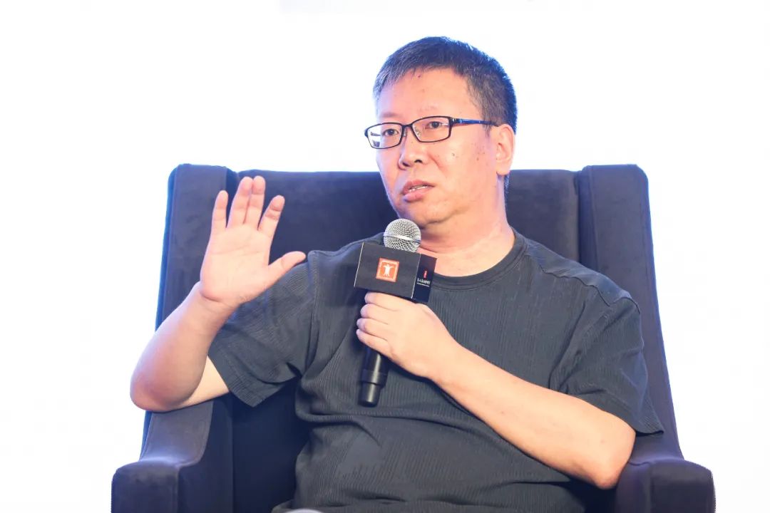 上影节论坛直击｜|战疫前线的纪录片人，解读创作新视角与新思路