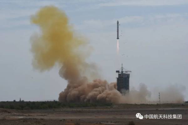 一箭双星 中国成功发射高分九号04星和清华科学卫星