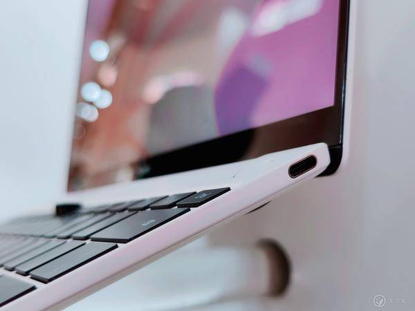 华为 MateBook X 正式发布:轻至 1KG/7999 元起