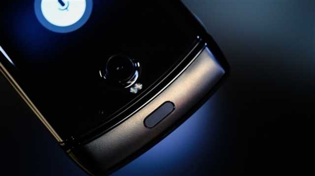折叠屏手机致敬经典！摩托罗拉手机Razr 5G将于九月份公布