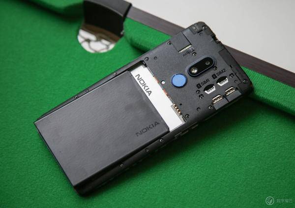 Nokia C3 迅速入门：拆式充电电池设计方案，和老人认识一下