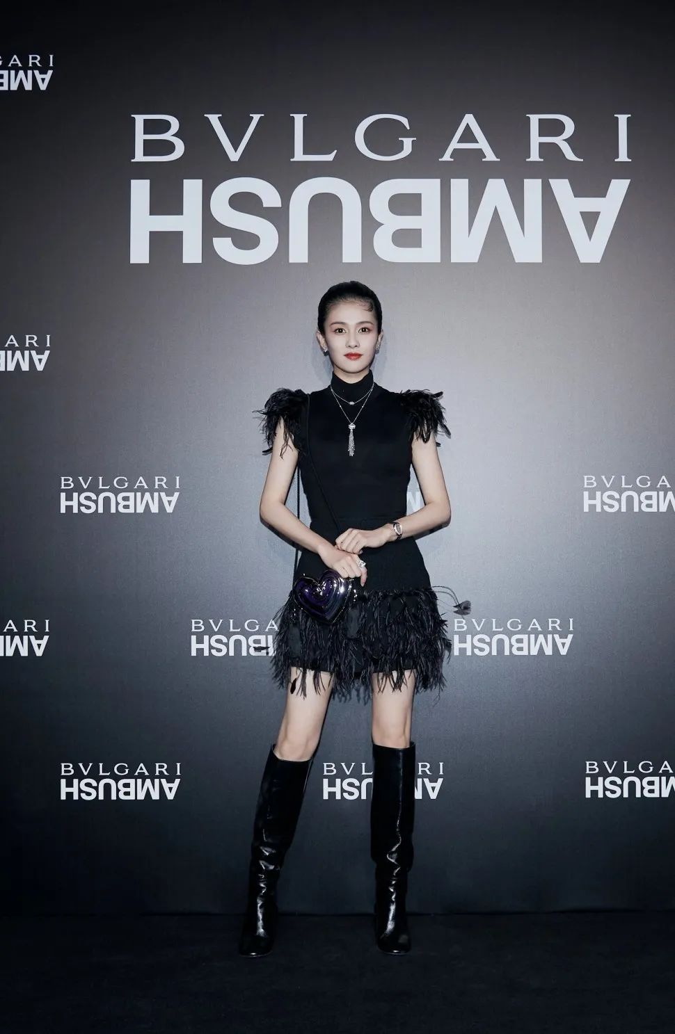BVLGARI的新包派对太炸，宋妍霏新代言我服！「每周时报」