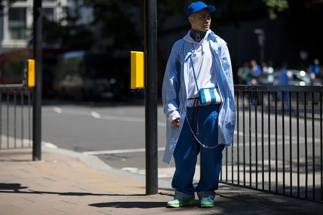 这个季节男人最需要购买的第一件单品是？