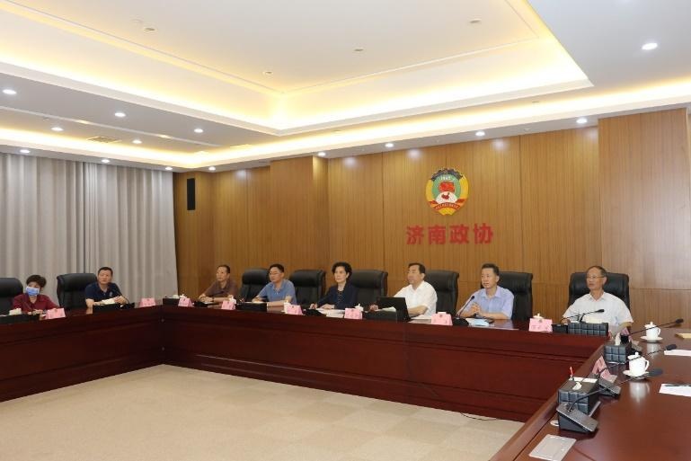 南阳市政协来我市考察“商量”和提案工作
