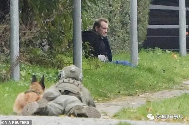 潜水艇里残杀肢解女记者，入狱后又劫持医生逃狱？! 这人还能更疯一点吗?