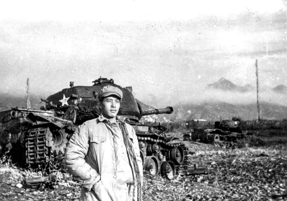 抗美援朝战场上，他们用摄像机战斗，留下气壮