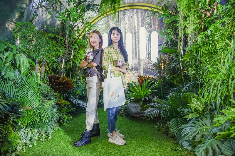 啤酒、咖啡、网红茶，威马跨界营销新玩法