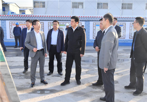 天桥区委书记韩伟调研梓东大道提升工程和重点项目建设工作