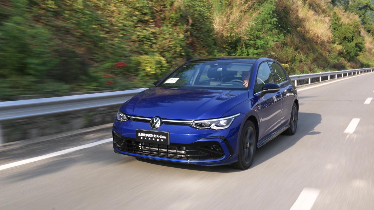 不负年轻一场 试驾：第八代高尔夫