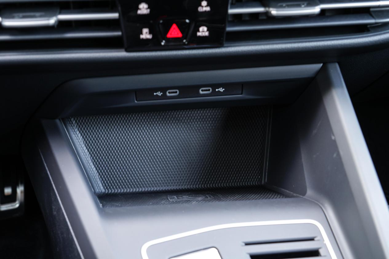 不负年轻一场 试驾：第八代高尔夫