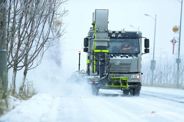 早安｜新疆气象台发布暴雪蓝色预警；喀什现有新冠肺炎确诊病例清零