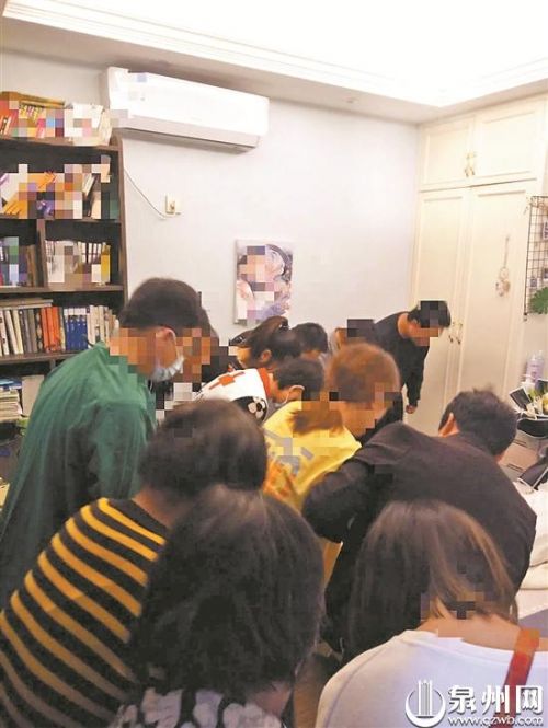 #女孩#南安18岁女孩去世后捐献眼角膜 现场人员向女孩鞠躬致意