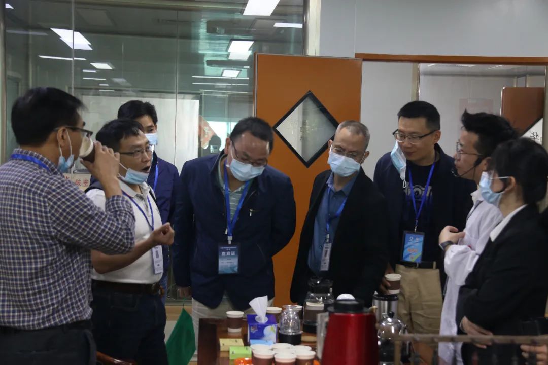 中医药创新发展高峰会暨首届岭南中医医院院长高级研修班在中山举行