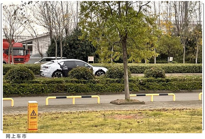 领克版“保时捷Panamera”！百公里加速不到4秒，