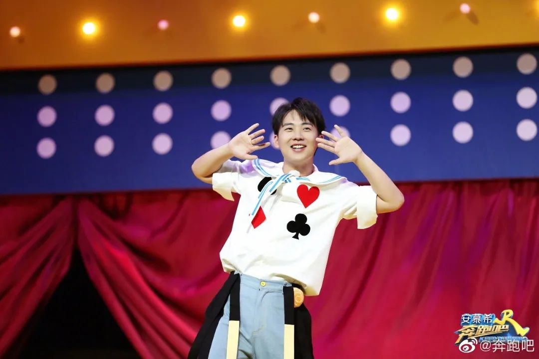 饭圈文化融入，相声演员出圈后何去何去？