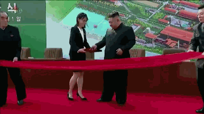 ���r���Й��ݵ�Ů�����c��������