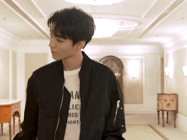 王俊凯减肥时自我奖励“欺骗餐”正健康地胖回