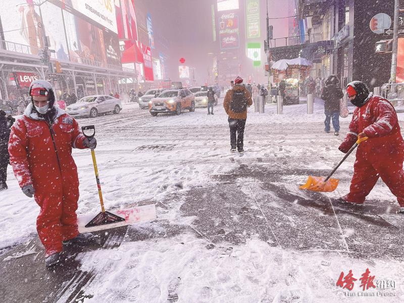 暴雪来袭 冰封纽约