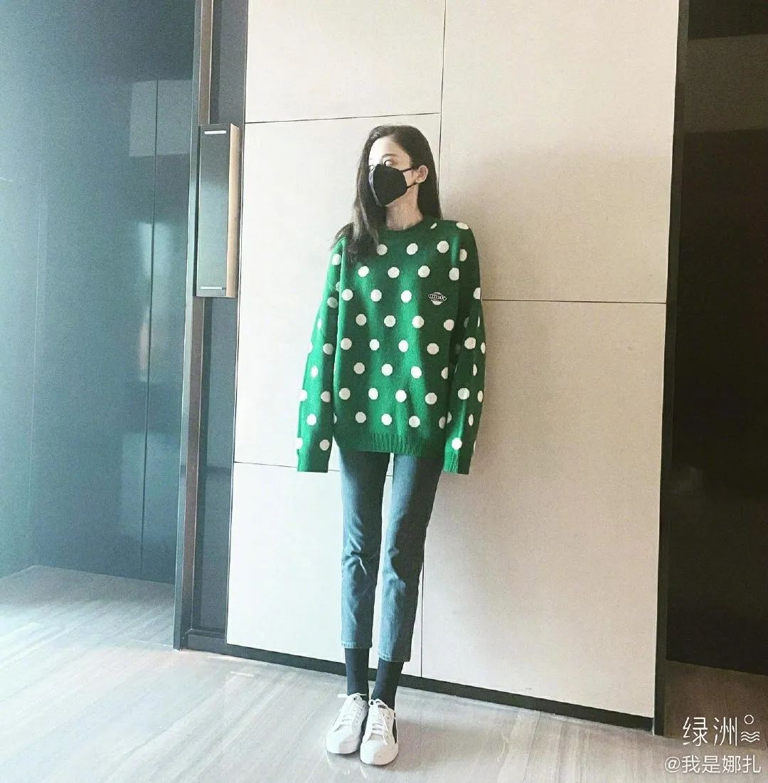 Practical Christmas modelling & takes a picture the guideline will find please