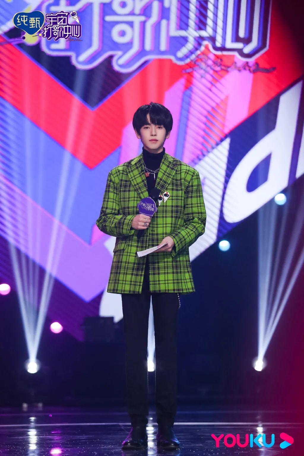 Practical Christmas modelling & takes a picture the guideline will find please