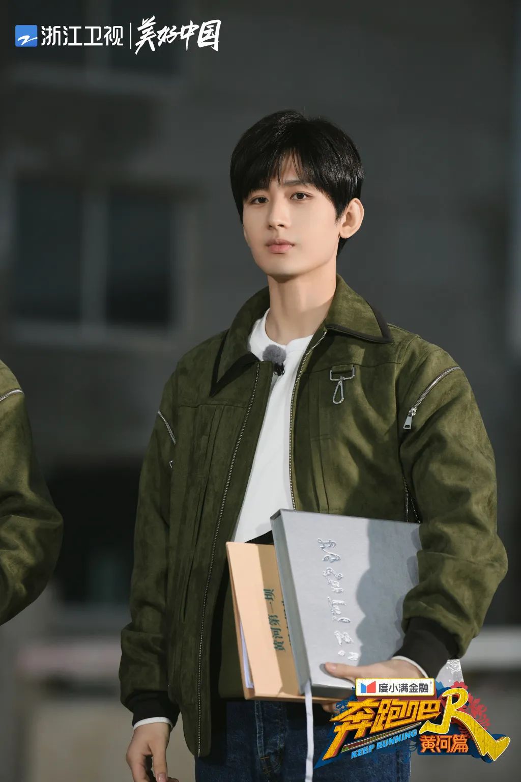 Practical Christmas modelling & takes a picture the guideline will find please