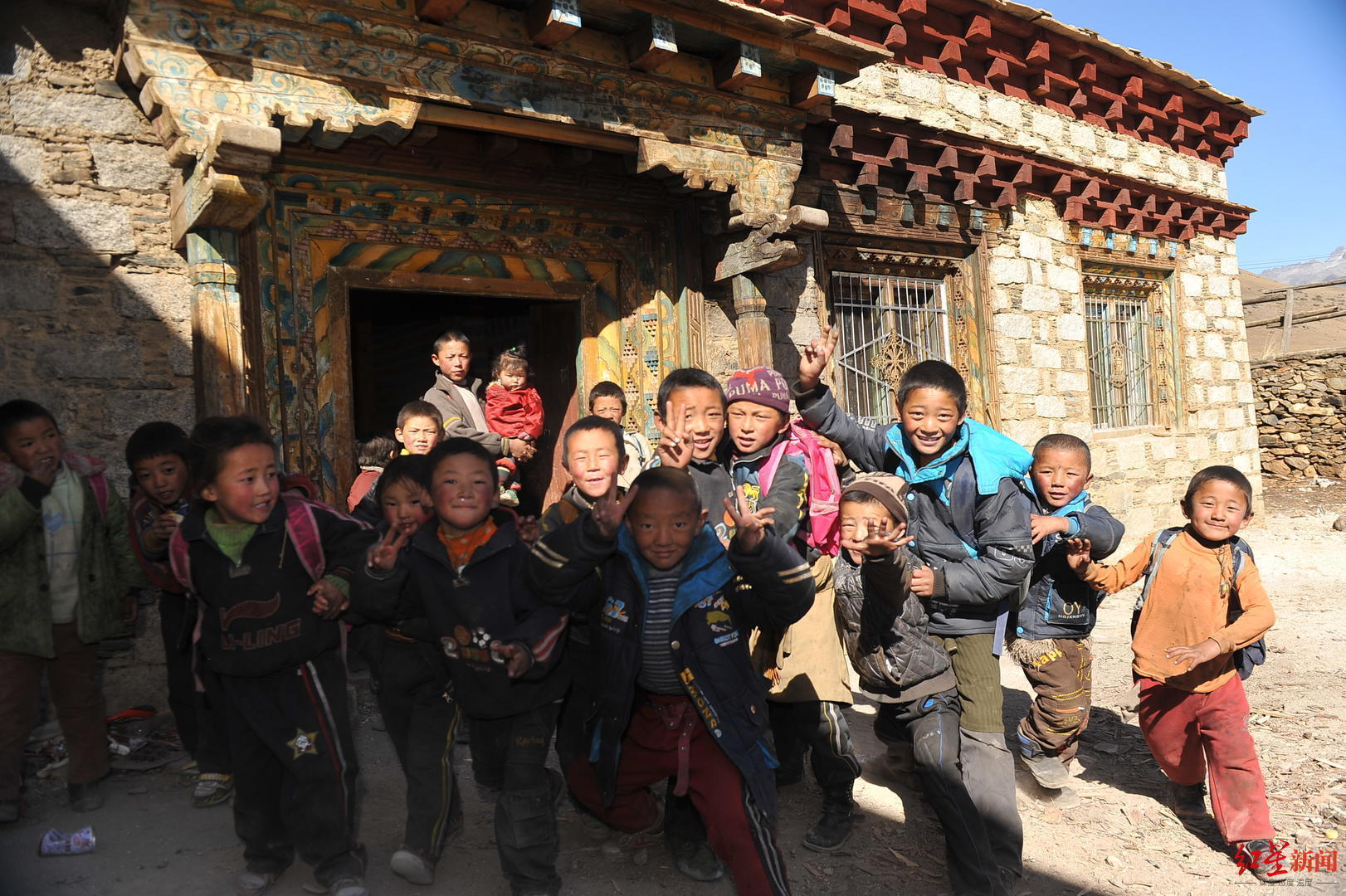 "Like that the hope of day check village " Chengdu the journey 9 years ago pats one cameraman next childhood man are true, the company affirms is him