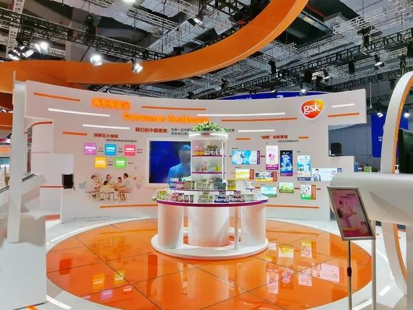复盘2020年全球医疗行业：新冠疫苗争分夺秒、药企整合并购不断、跨国药企押注中国 | 医药观察