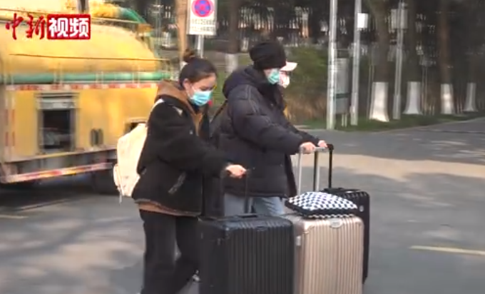 武汉大学生分批放假离校，中高风险地区学生放假还能回家吗？