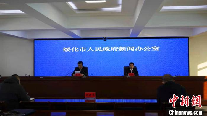 绥化市望奎县所有小区村屯实行封闭管理
