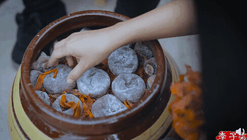 More than pickle, han netizen says dried persimmon also is them...