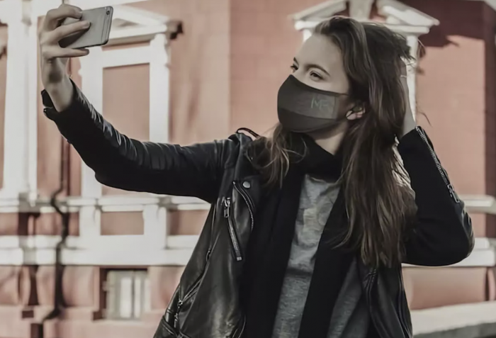 Binatone推出MaskFone 集成N95口罩和蓝牙耳机