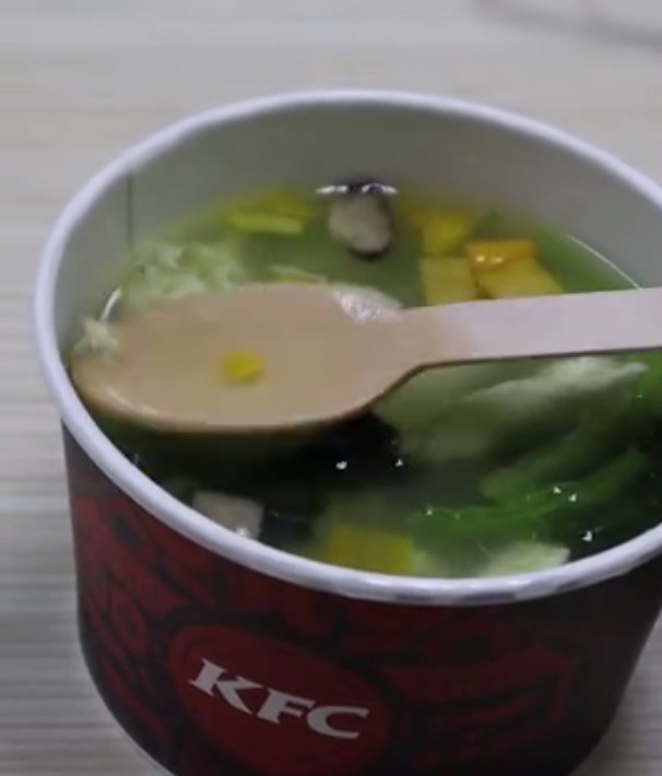 Mcdonald's changes Kendeji wooden spoon netizen: Radian is small, cannot drink boiling water