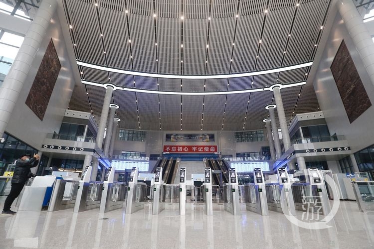 重庆北火车站南北广场连通了！明天投用