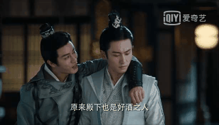 杨超越和侯明昊这对，我已经甜到说不出话来