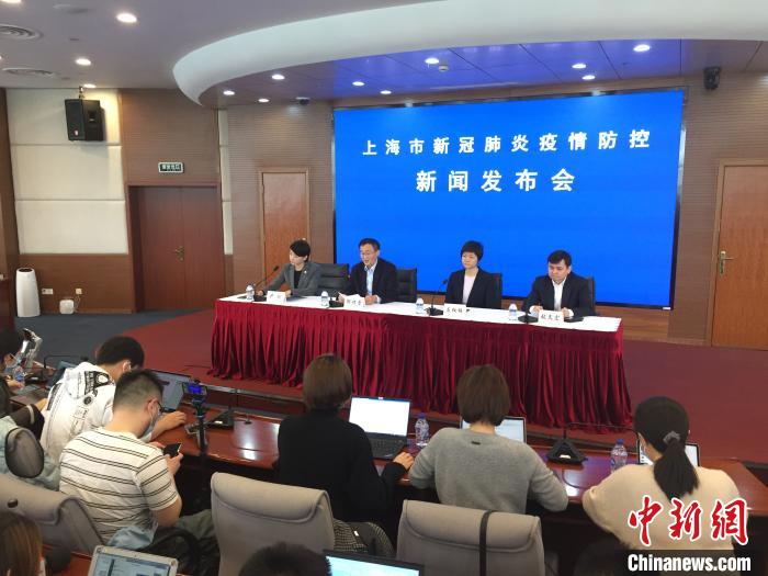 上海报告三例新冠肺炎确诊病例 新增一中风险地区