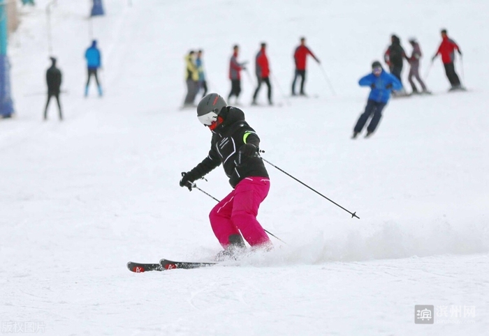 阳信东山滑雪场被选定为省冰雪运动消费券试点场馆