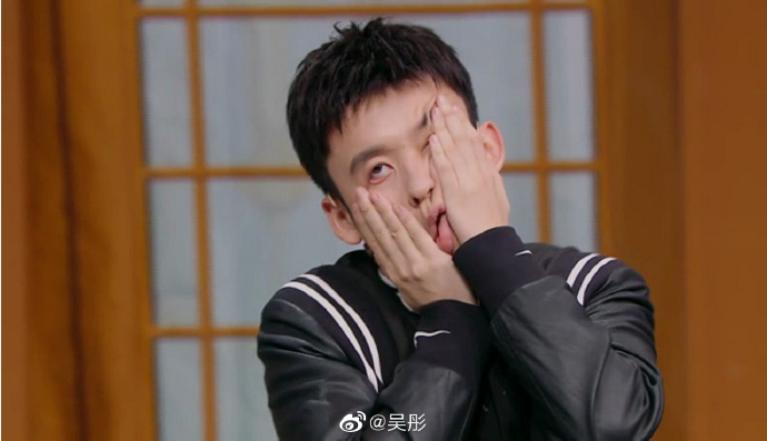 游戏输了受惩罚，杨幂罕见换头像，沈腾杨迪丑