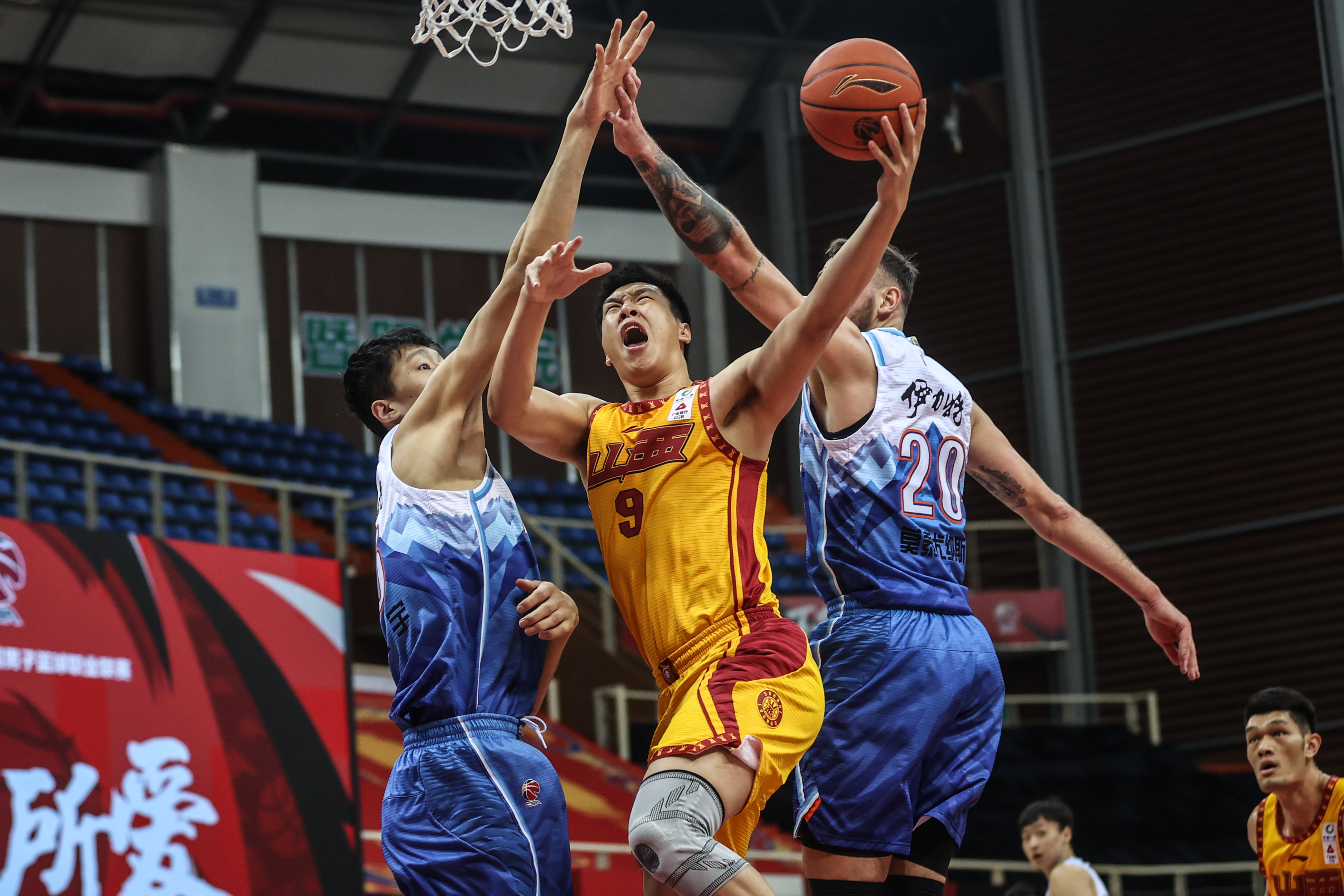 篮球——CBA第二阶段:山西汾酒股份不敌新疆伊力特