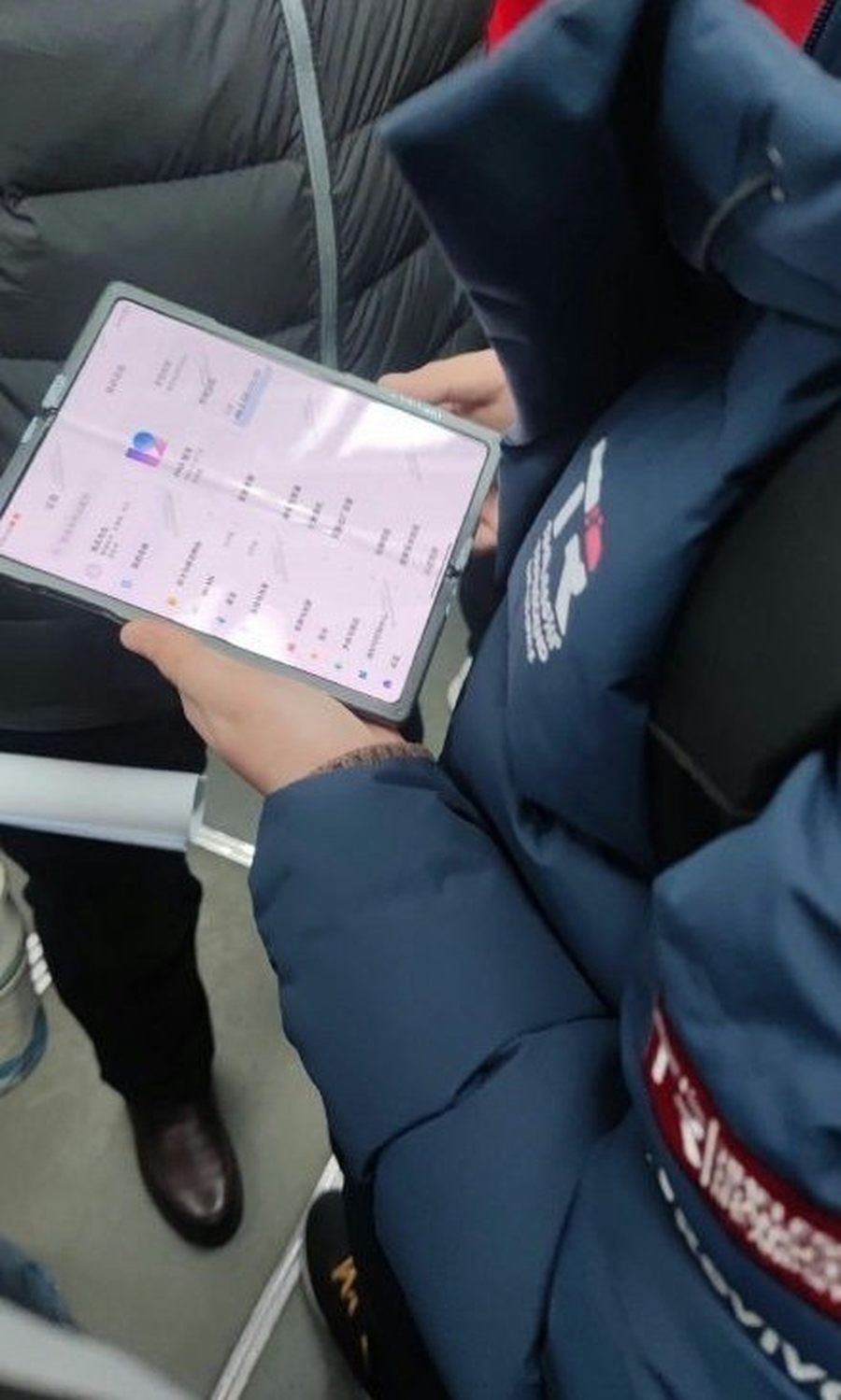 小米今年最贵旗舰曝光！MIX重新出山，外观惊艳