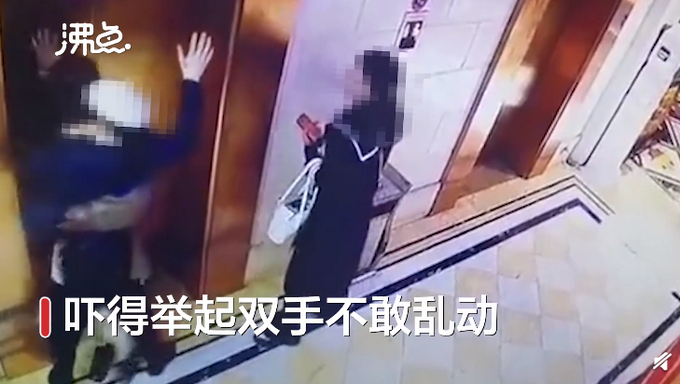 电梯间遭女孩强吻男子发声，称被女孩深深吸引，网友直呼好家伙